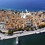 아파트 In Zadar With Sea View, Balcony, Air Conditioning, W-lan 3796-4 *