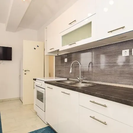 In Zaton Zadar With Sea View, Balcony, Air Conditioning, Wifi 685-2 * Zaton (Zadar)